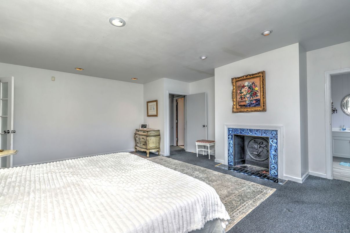 Bedroom, Fireplace, Interior, Recessed Lighting