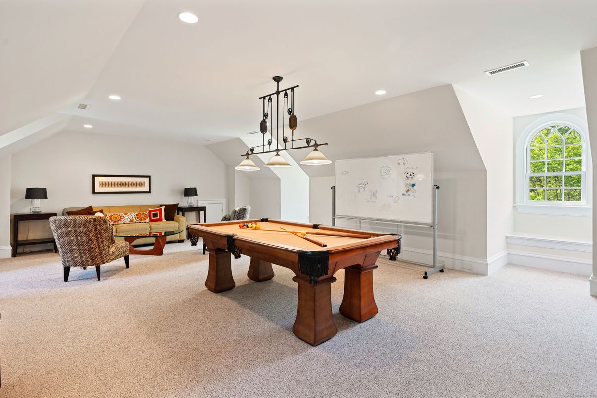 Billiard Table, Game Room, Interior, Living room, Pendant Lights, Recessed Lighting