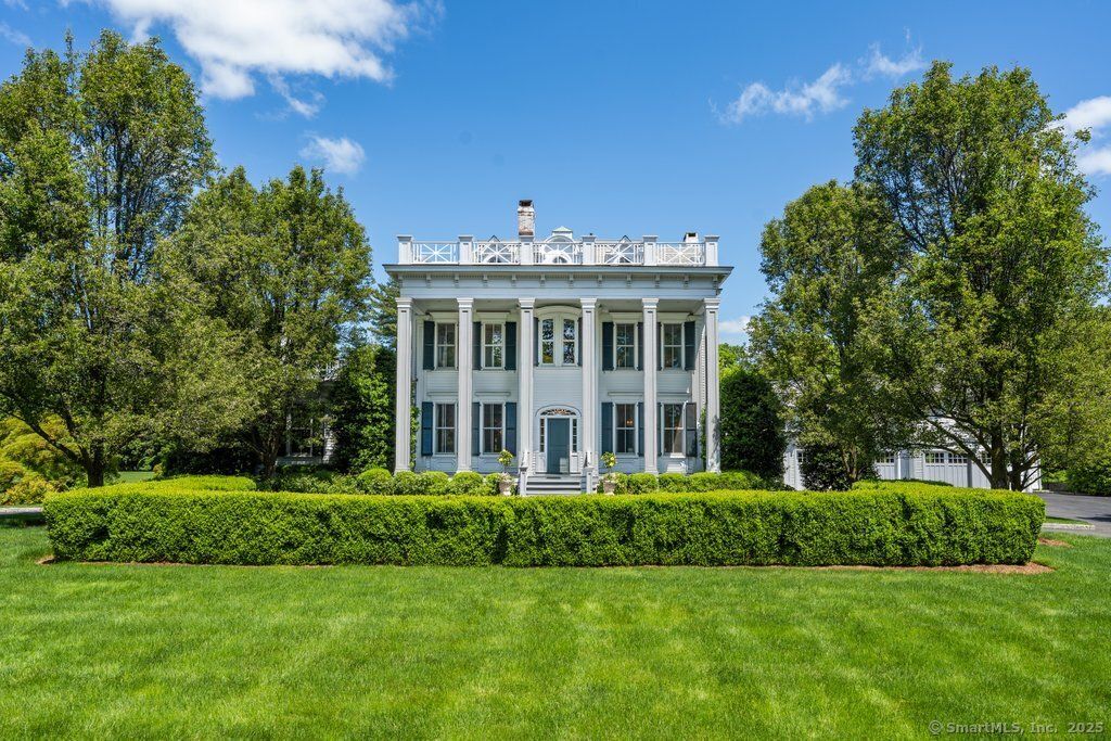 Backyard, Exterior, Facade, Georgian