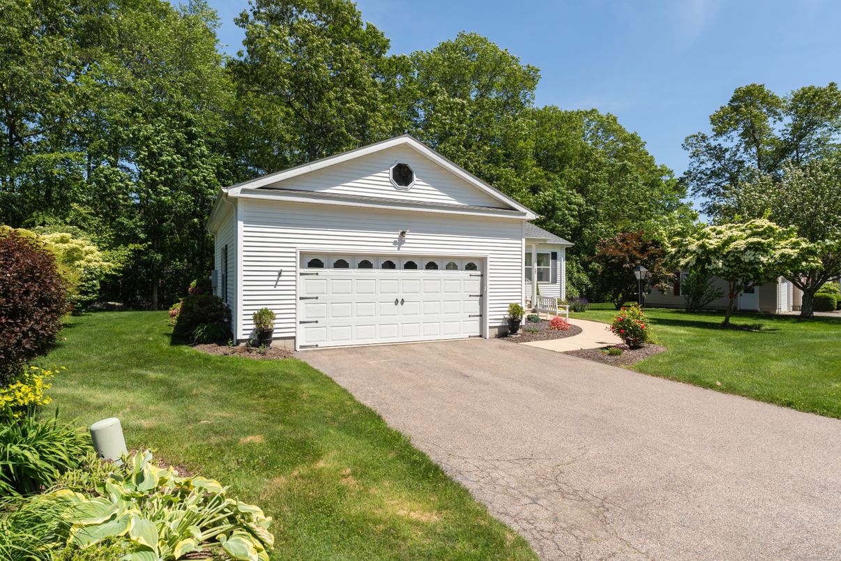 Backyard, Detached Garage, Exterior