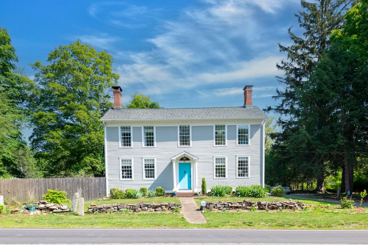 Backyard, Exterior, Facade, Georgian