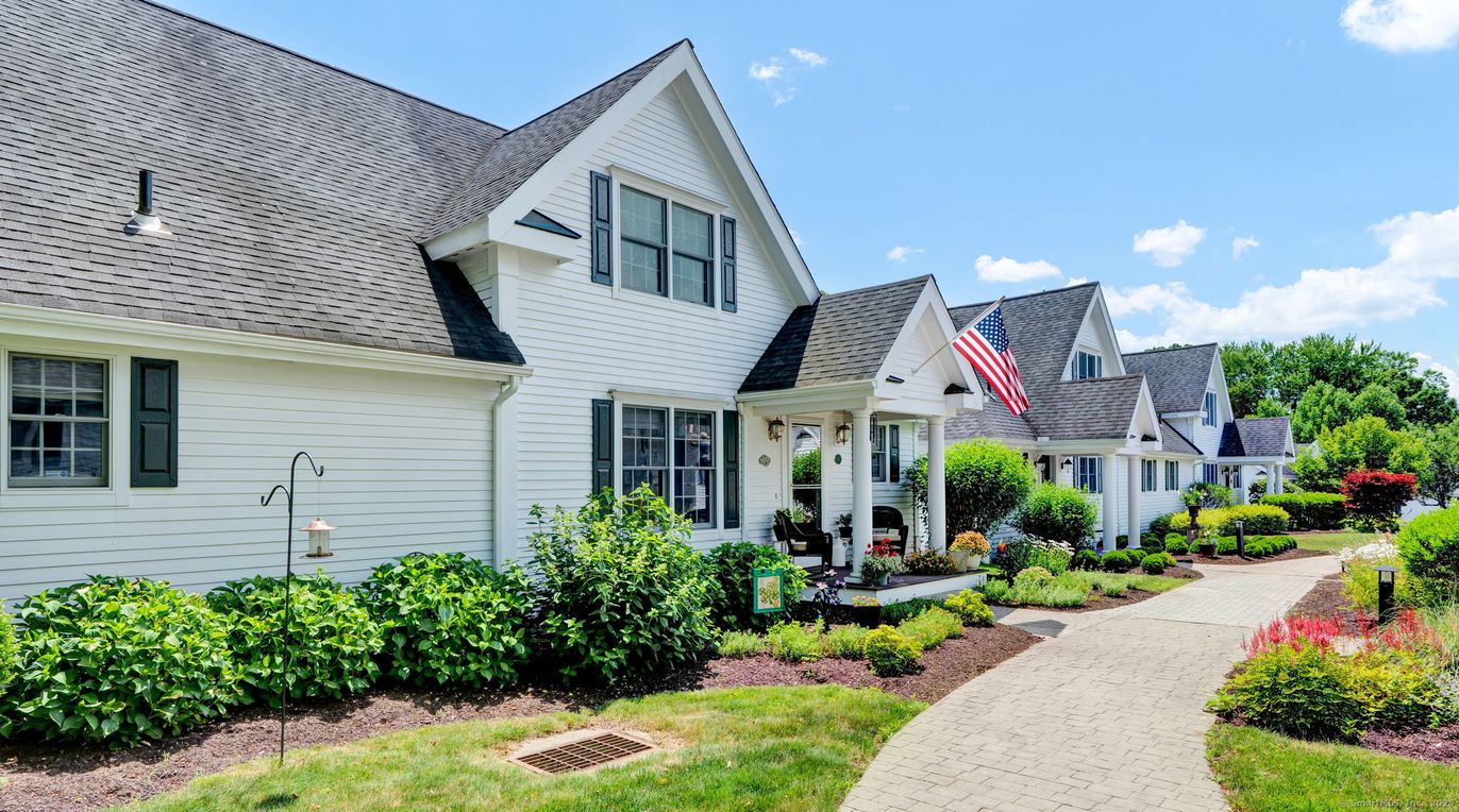 Exterior, Facade, Farmhouse