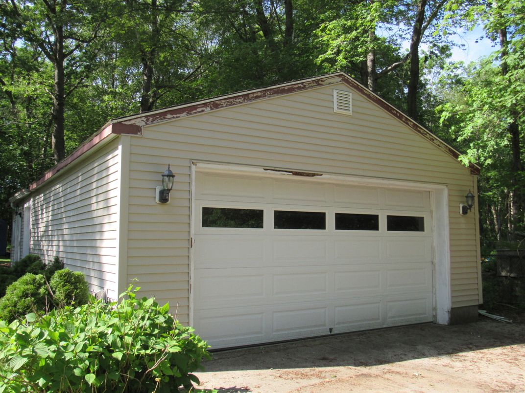 Detached Garage, Exterior