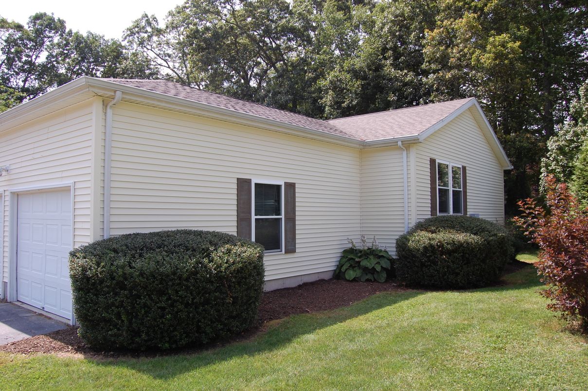 Detached Garage, Exterior