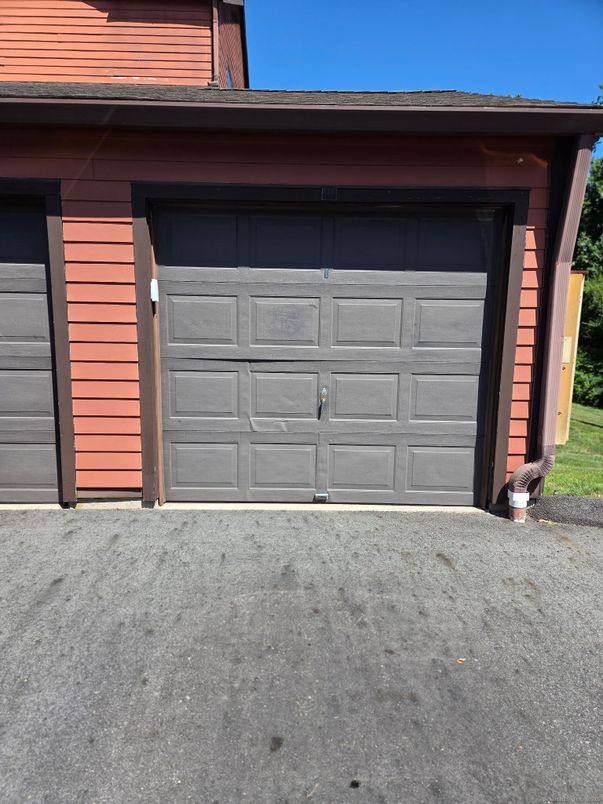Detached Garage, Exterior