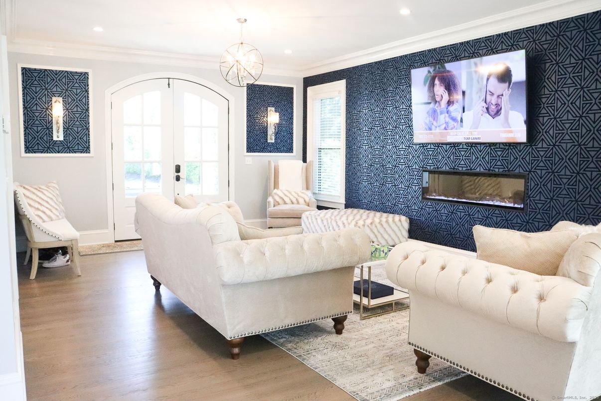 Fireplace, Interior, Living room, Pendant Lights, Recessed Lighting, Wood Texture Flooring
