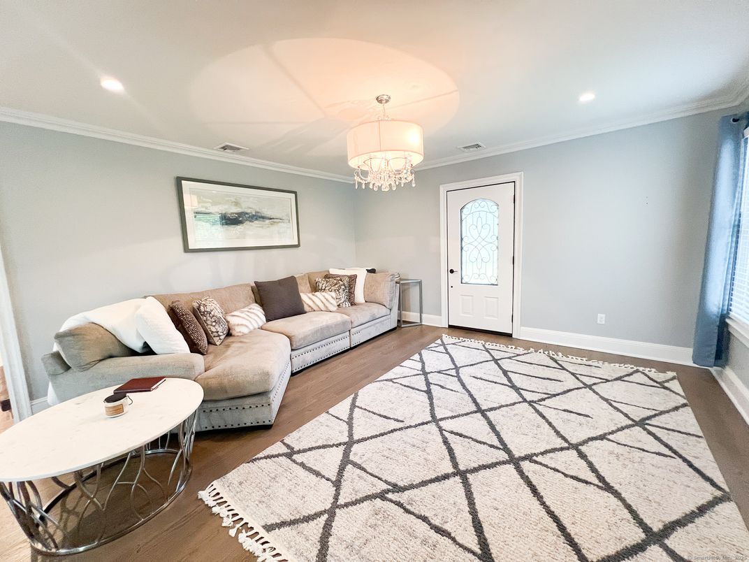 Chandelier, Interior, Living room, Recessed Lighting, Wood Texture Flooring