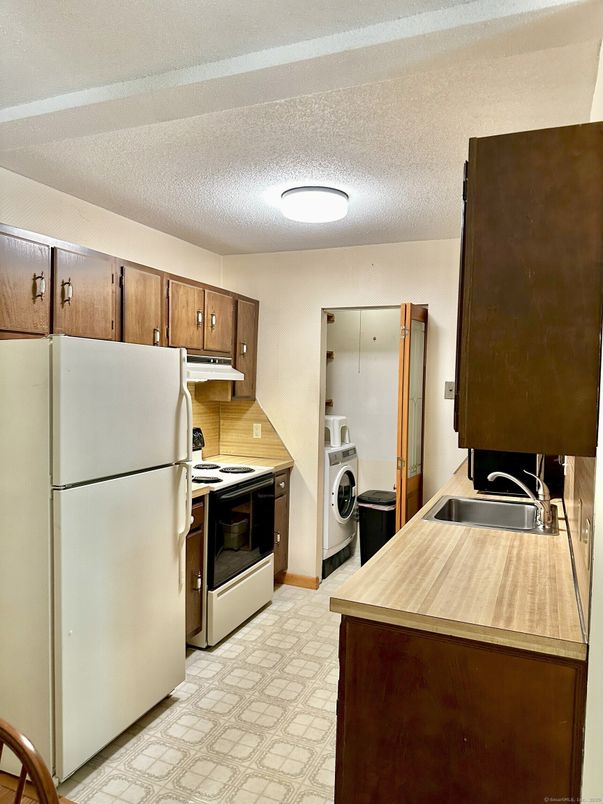 Interior, Kitchen, Washer