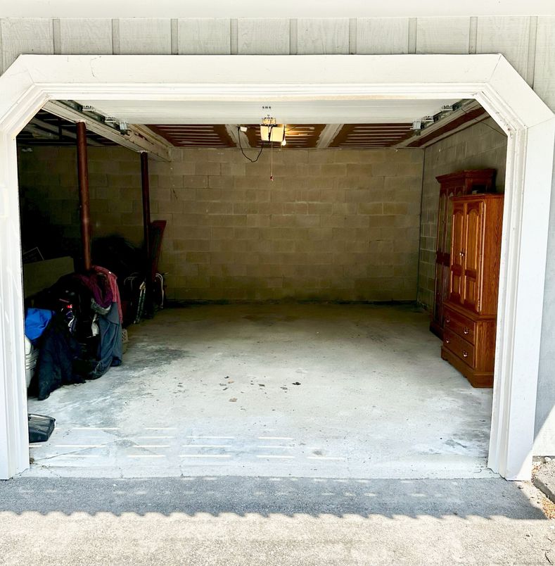 Garage, Interior, Stone Walls