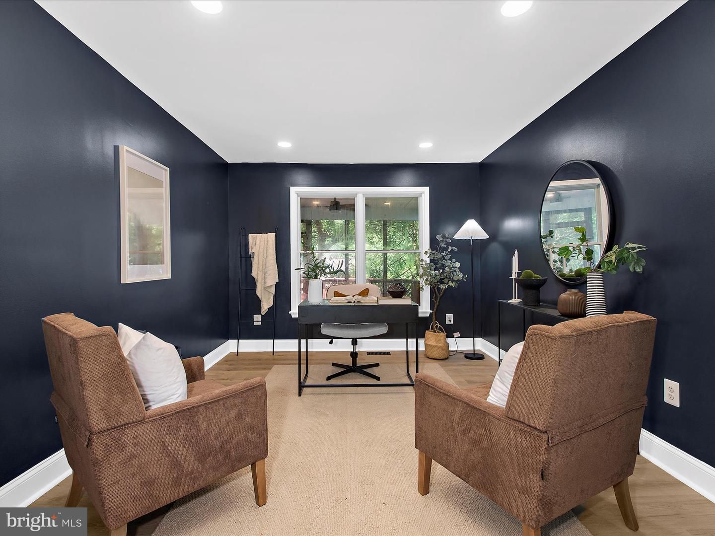 Home Office, Interior, Recessed Lighting, Wood Texture Flooring