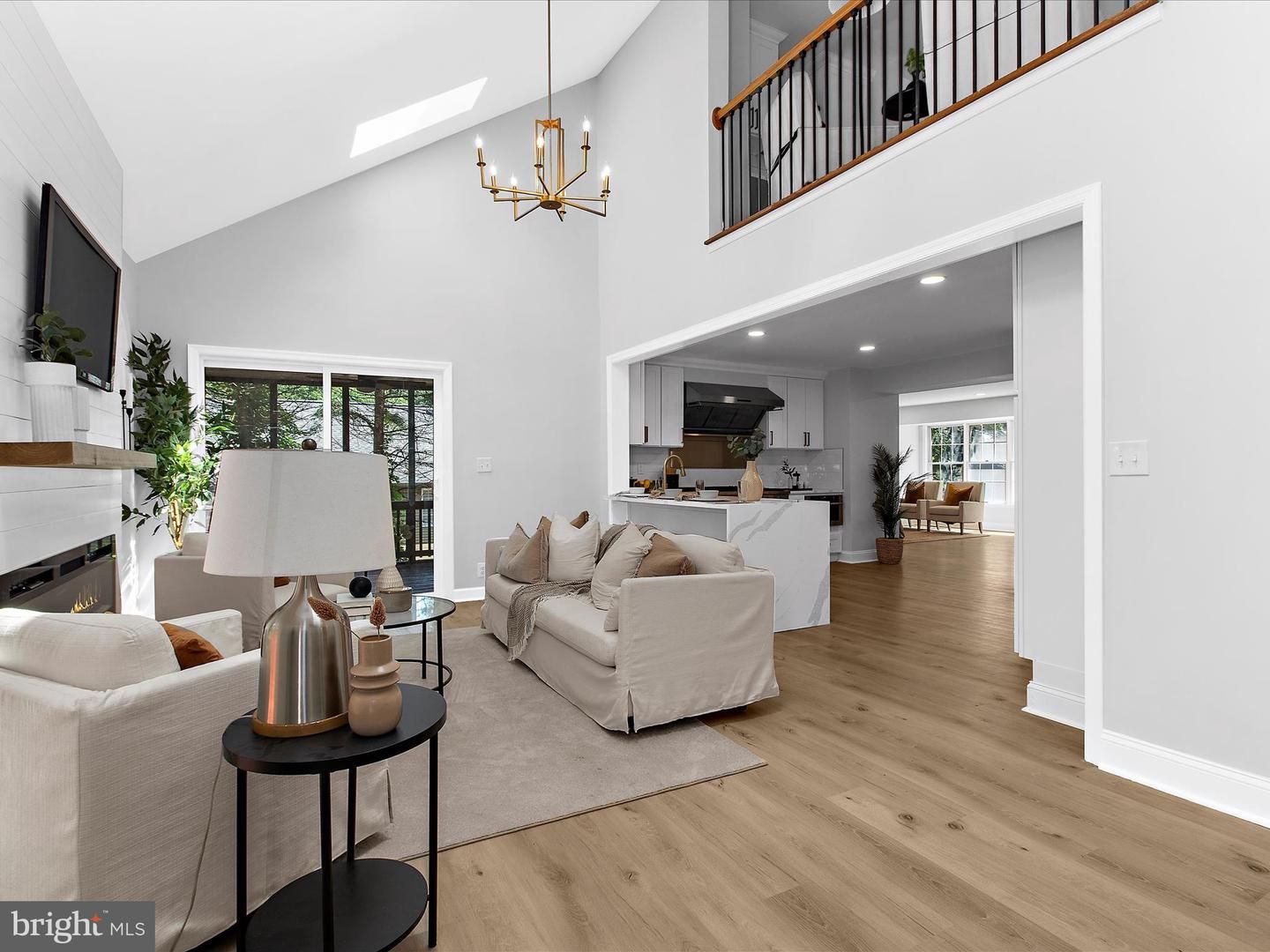 Interior, Kitchen, Living room, Pendant Lights, Recessed Lighting, Wood Texture Flooring