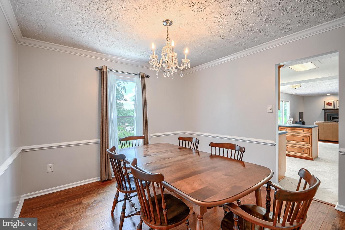 Chandelier, Dining room, Interior, Wood Texture Flooring
