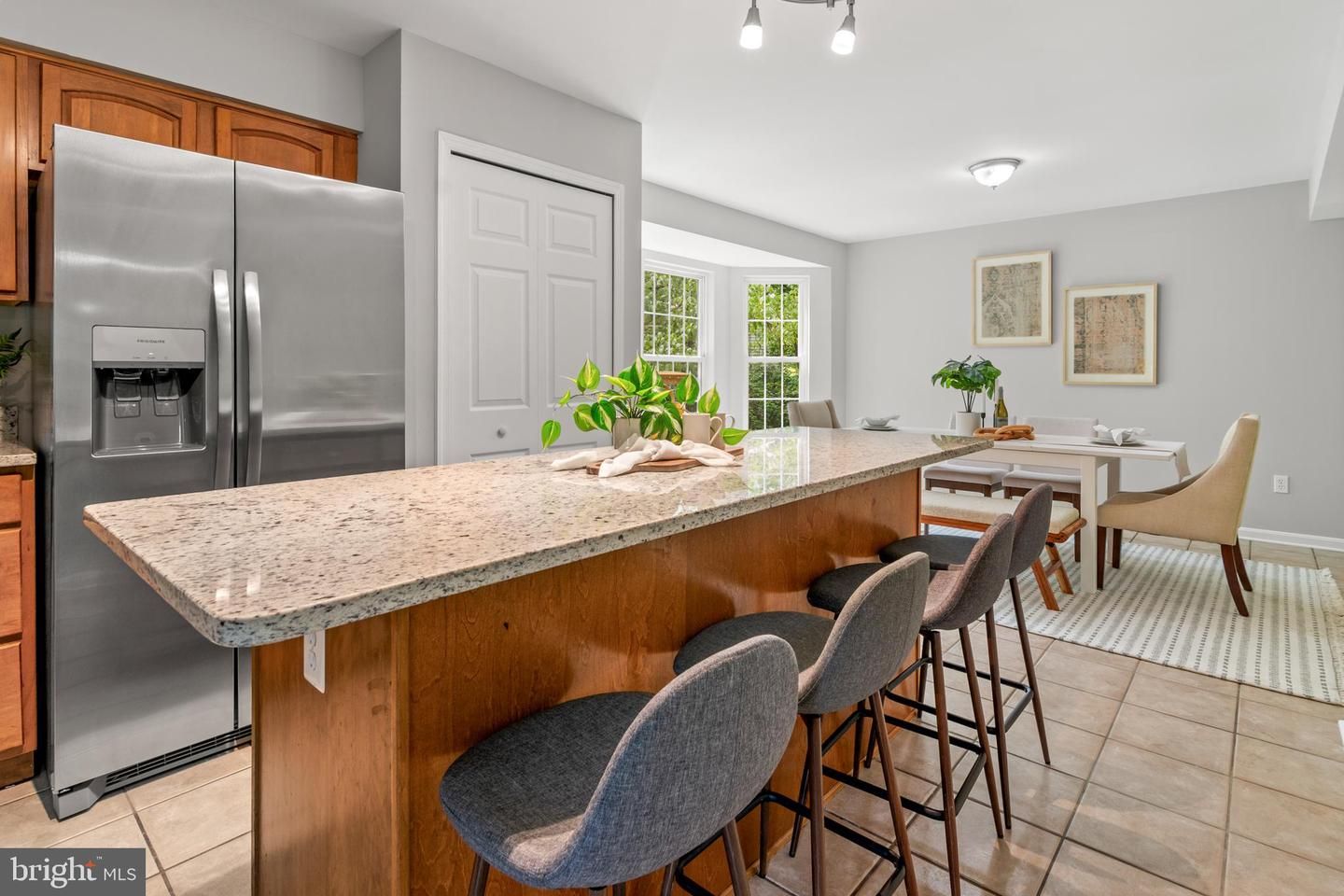 Dining room, Interior, Kitchen, Stainless Steel Appliances