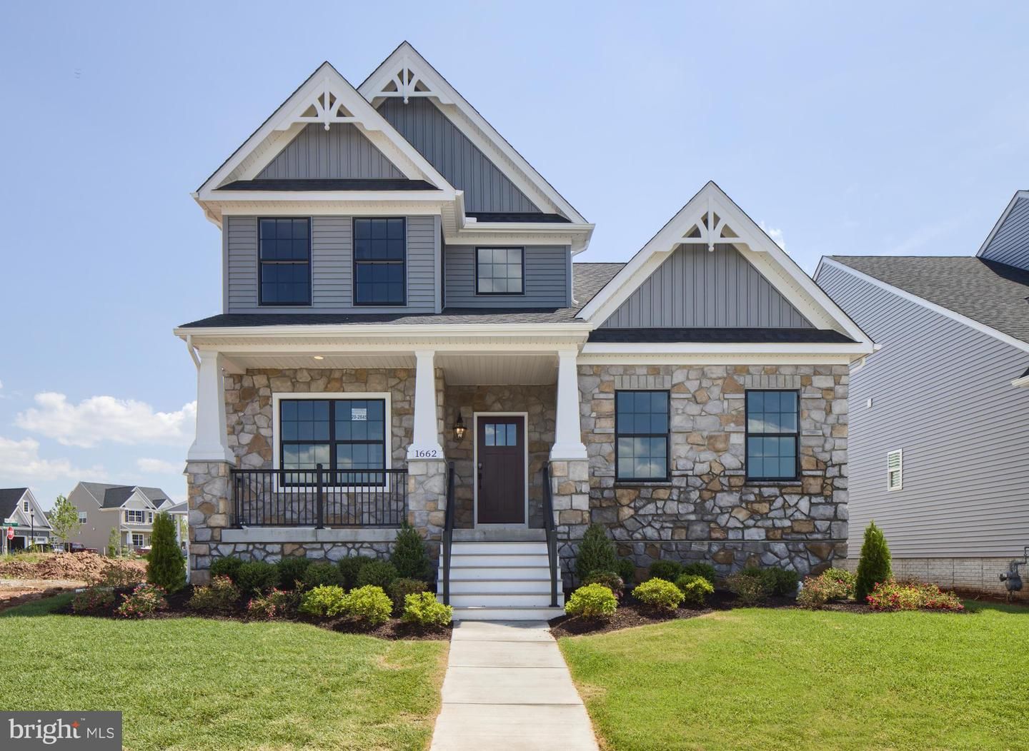 Exterior, Facade, Farmhouse