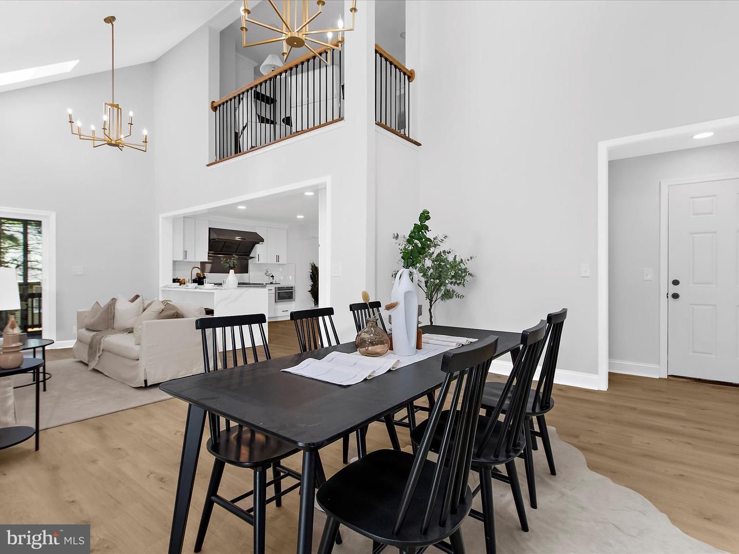 Dining room, Interior, Kitchen, Living room, Pendant Lights, Recessed Lighting, Wood Texture Flooring