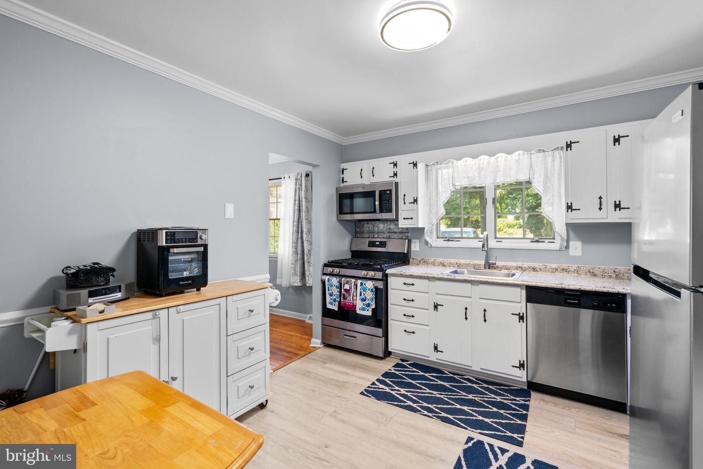 Interior, Kitchen, Stainless Steel Appliances, Wood Texture Flooring