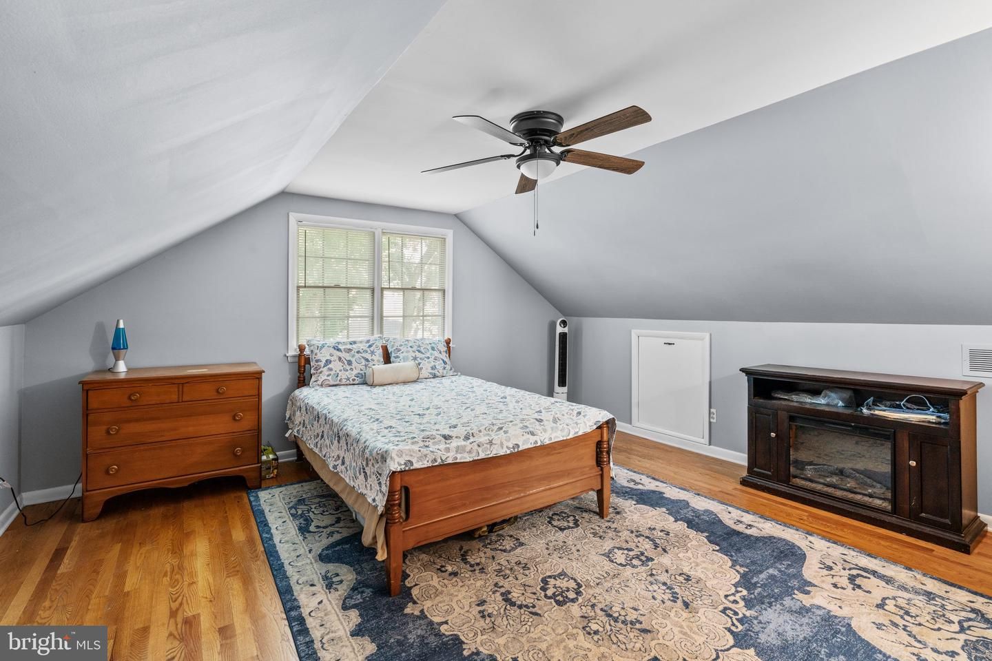 Bedroom, Fireplace, Interior, Wood Texture Flooring