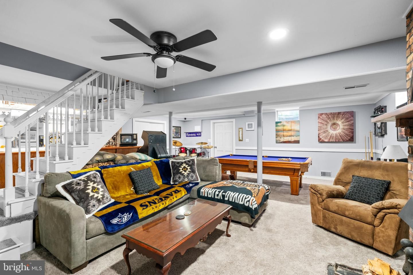 Billiard Table, Game Room, Interior, Living room, Recessed Lighting