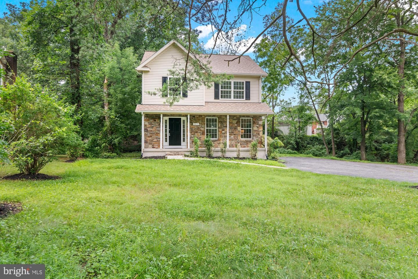 Backyard, Exterior, Facade, Farmhouse