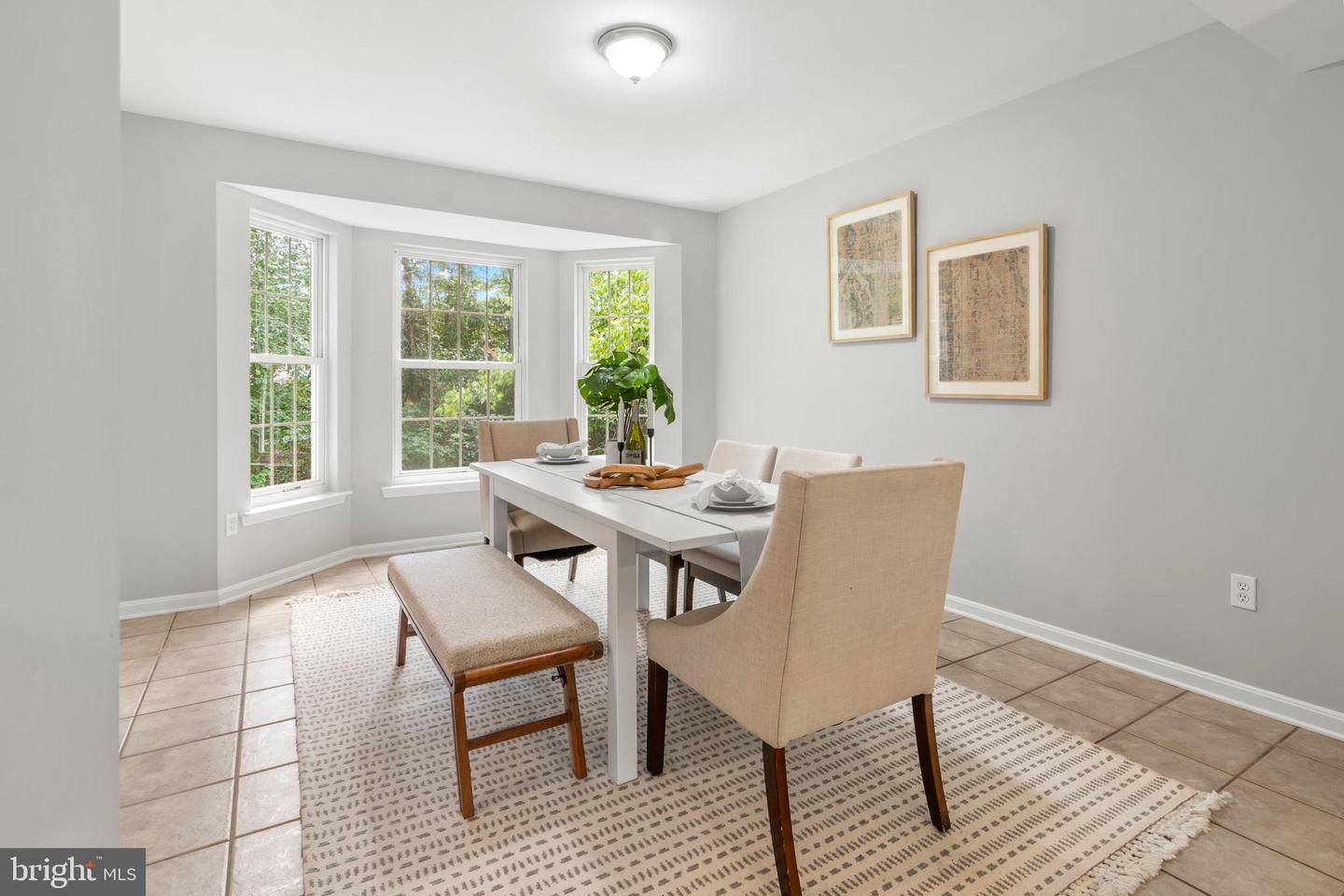 Dining room, Interior