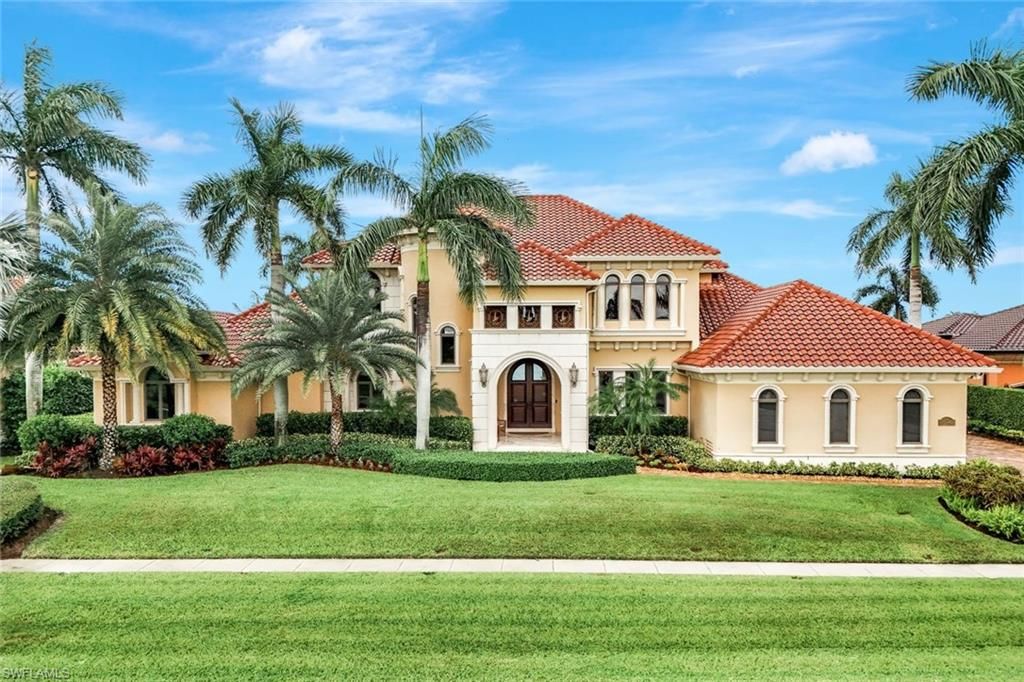 Backyard, Exterior, Facade, Mediterranean