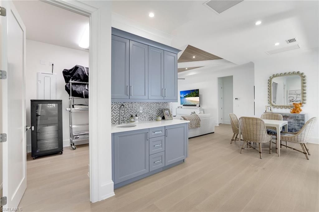 Dining room, Interior, Kitchen, Living room, Recessed Lighting, Wood Texture Flooring