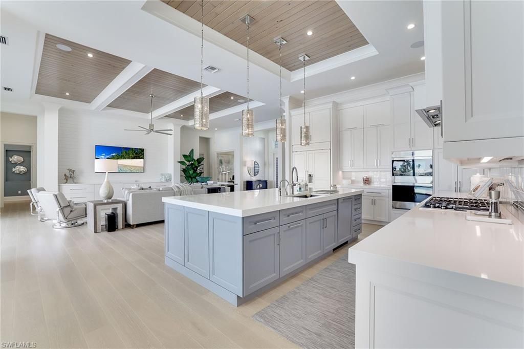 Interior, Kitchen, Living room, Pendant Lights, Recessed Lighting, Stainless Steel Appliances, Wooden Ceilings, Wood Texture Flooring