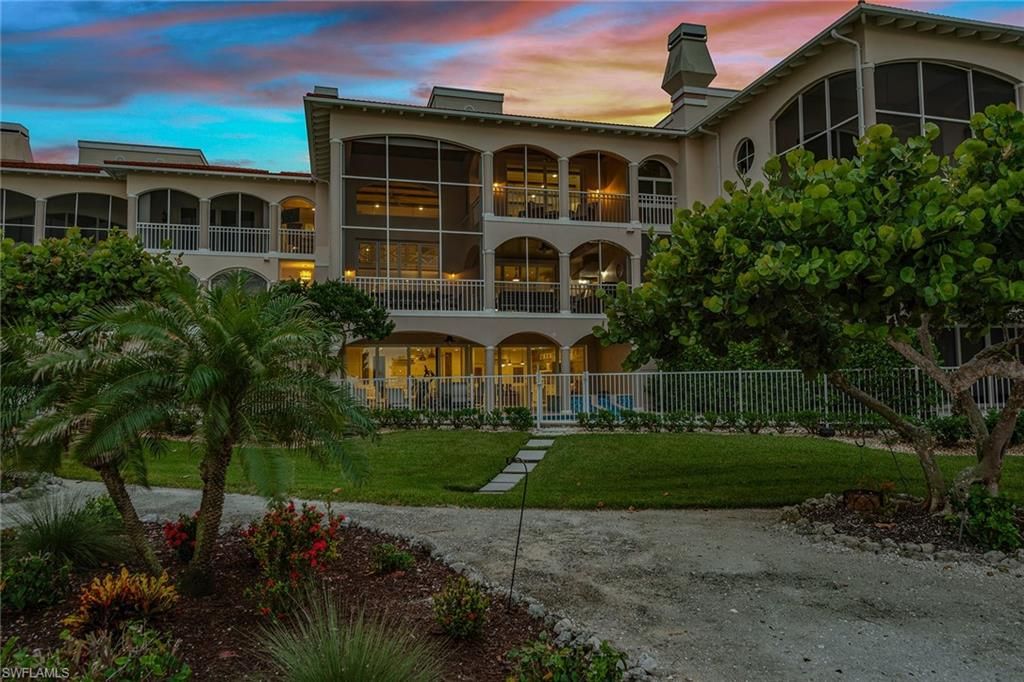 Backyard, Exterior, Facade, Mediterranean