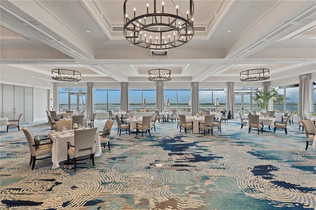 Chandelier, Dining room, Interior, Recessed Lighting, Water