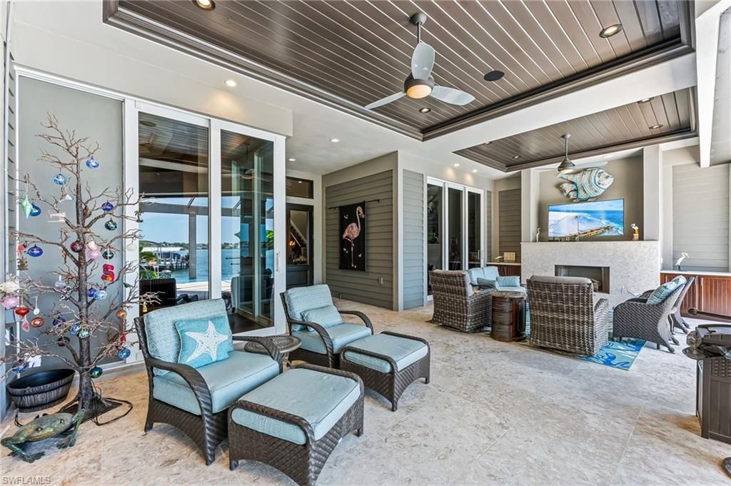 Exterior, Recessed Lighting
