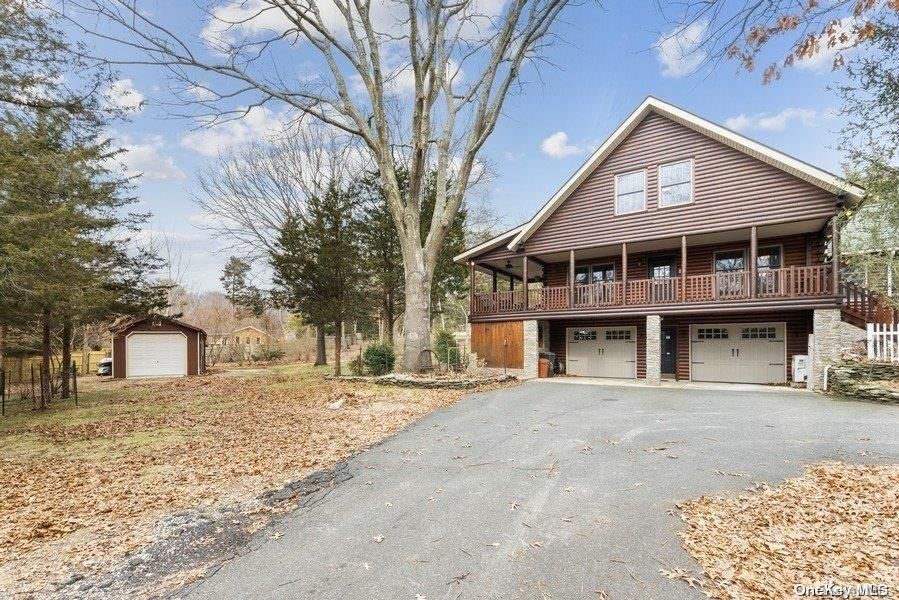Backyard, Detached Garage, Exterior