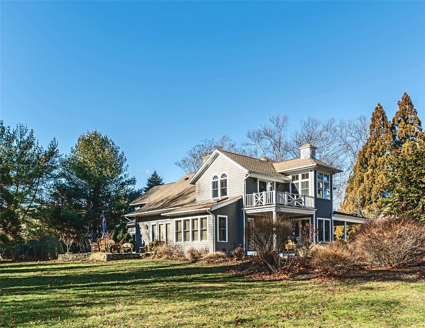 Backyard, Exterior, Facade, Queen Anne Victorian