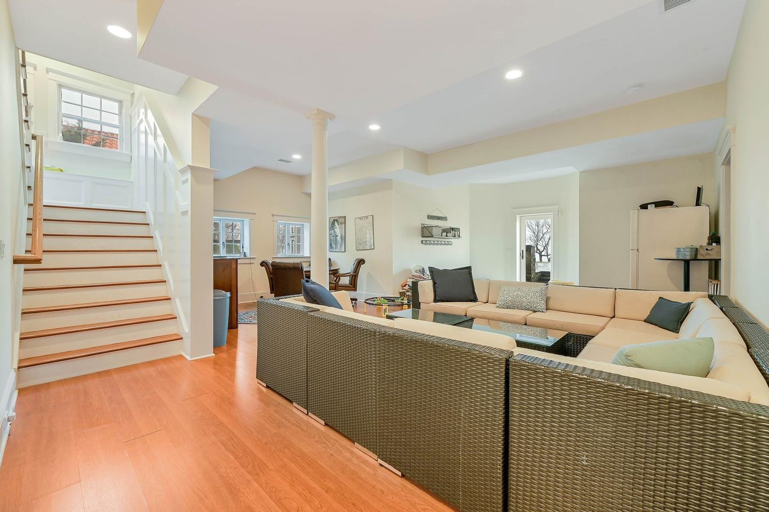Interior, Living room, Recessed Lighting, Wood Texture Flooring