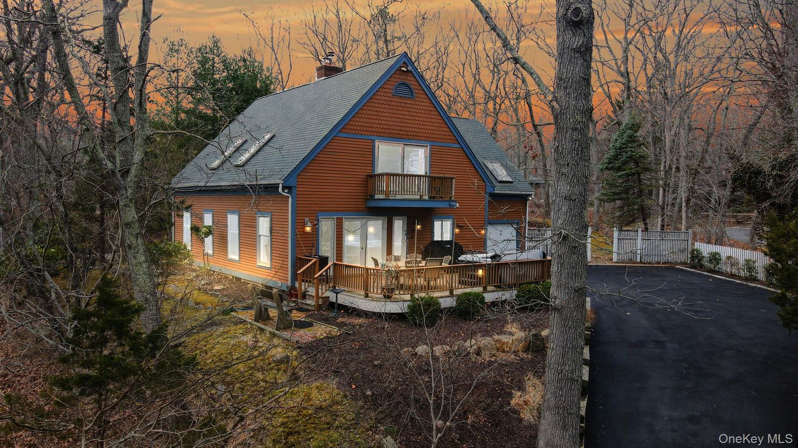 Backyard, Exterior, Facade, Log Home
