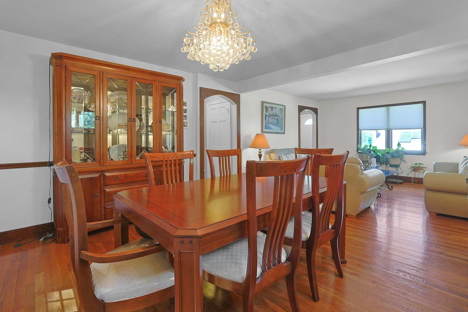 Chandelier, Dining room, Interior, Wood Texture Flooring