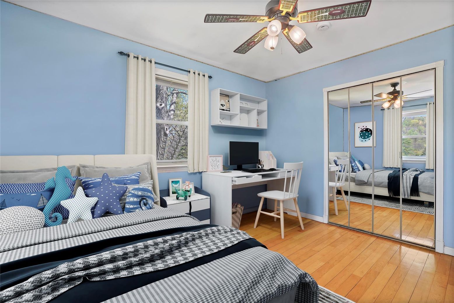 Bedroom, Home Office, Interior, Wood Texture Flooring