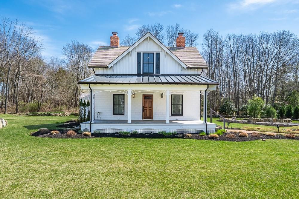 Backyard, Exterior, Facade, Farmhouse