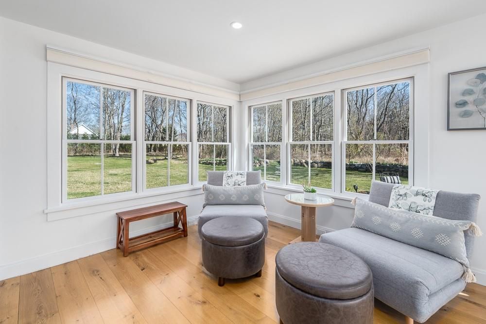 Interior, Recessed Lighting, Sun Room, Wood Texture Flooring