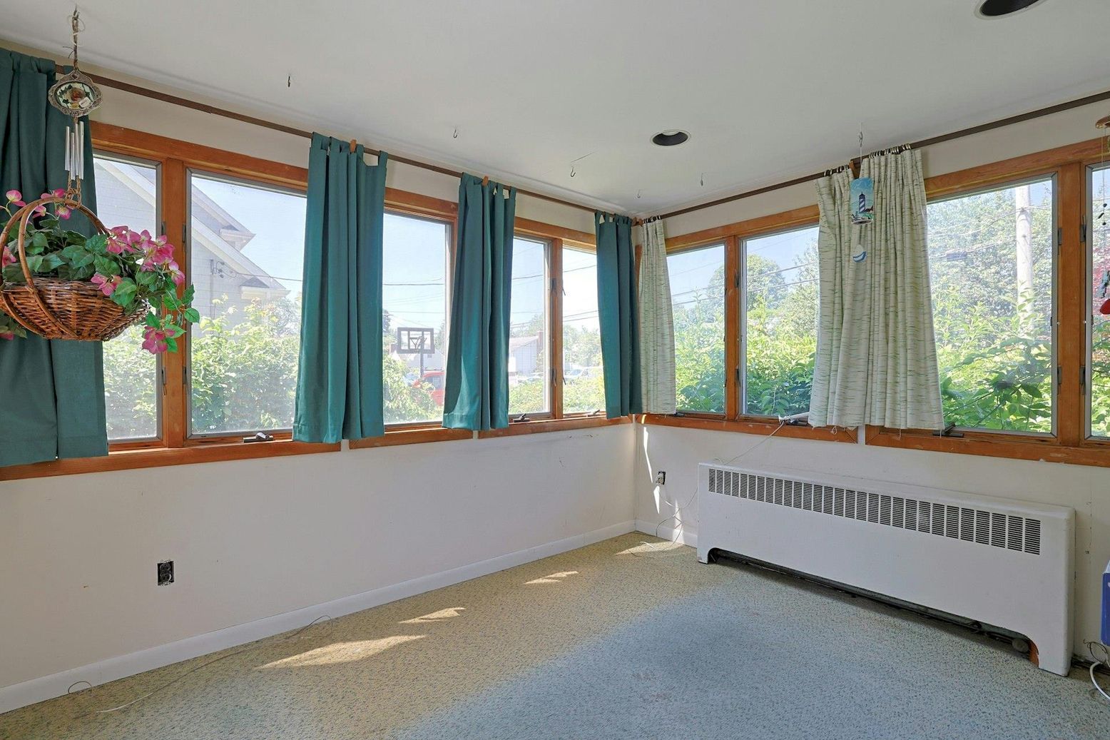 Empty room, Interior, Sun Room