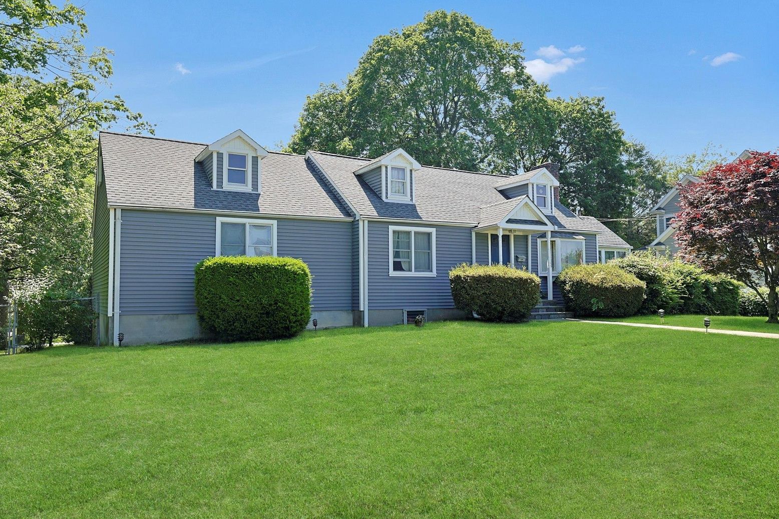 Exterior, Facade, Cape Cod