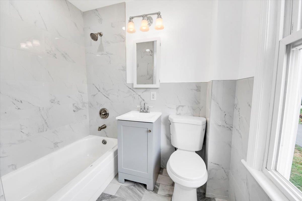 Bathroom, Interior, Marble Walls