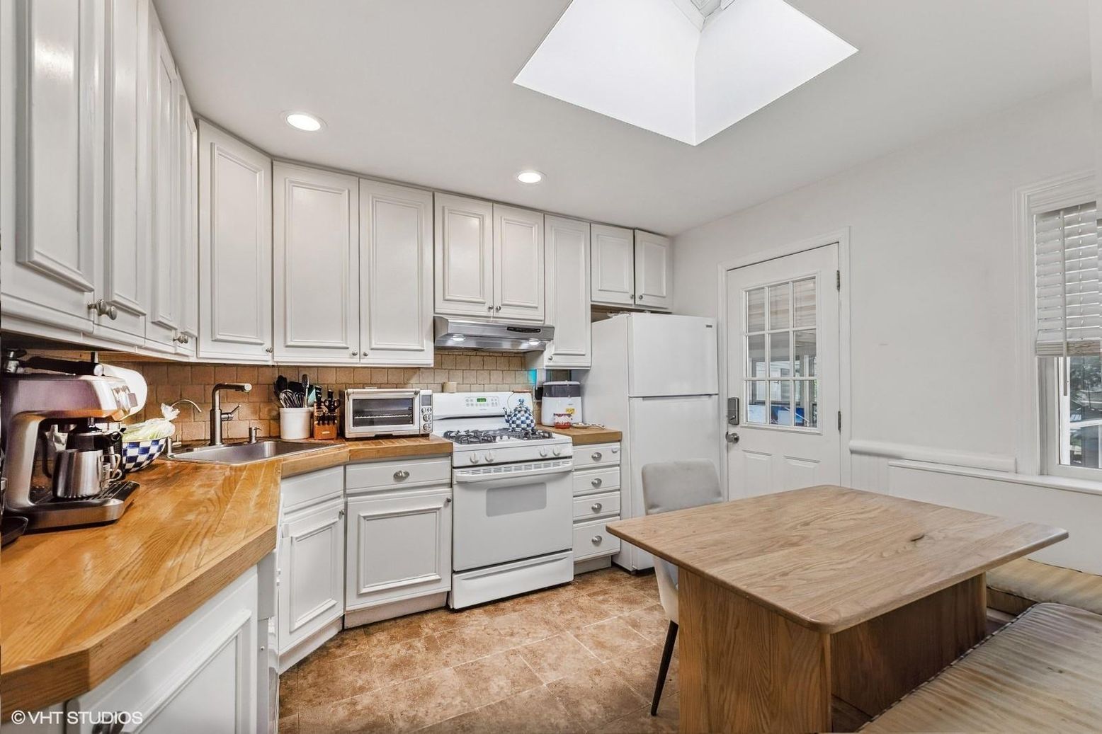 Interior, Kitchen, Recessed Lighting