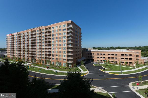 Exterior, Facade, Condo Building