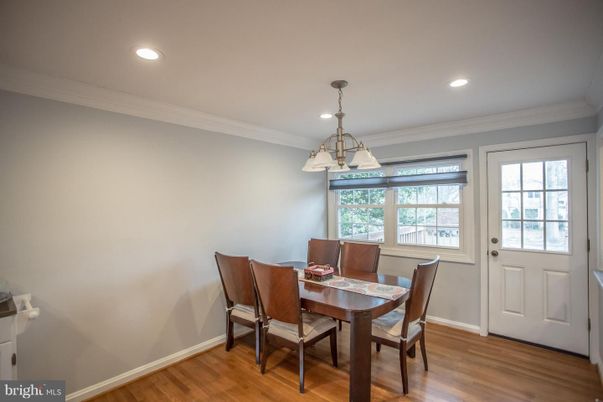 Chandelier, Dining room, Interior, Recessed Lighting, Wood Texture Flooring