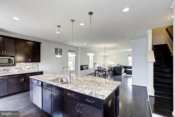 Dining room, Interior, Kitchen, Living room, Pendant Lights, Recessed Lighting, Wood Texture Flooring