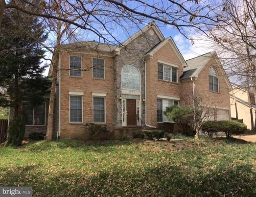 Exterior, Facade, Brick Facade, Brick Traditional