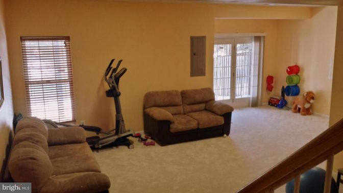 Fitness Equipment, Interior, Living room