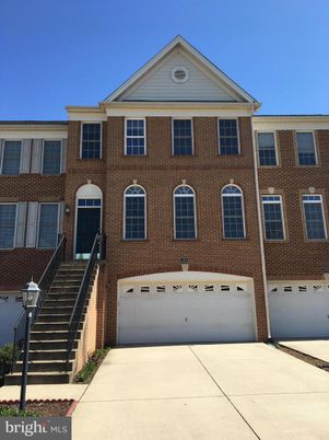 Attached, Exterior, Facade, Brick Facade, Rowhouse