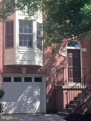 Attached, Exterior, Facade, Brick Facade, Rowhouse
