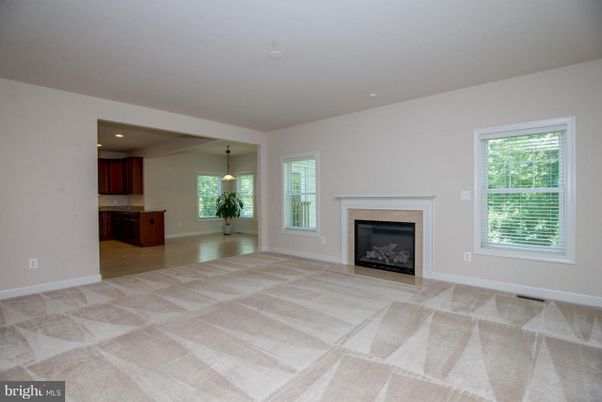 Empty room, Fireplace, Interior, Kitchen, Pendant Lights, Recessed Lighting
